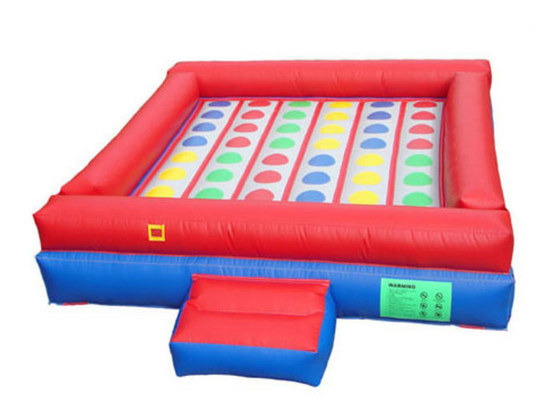 สนามกีฬา ซึ่งทำให้พองได้ PVC 0.55 มม. เกมพองขนาดยักษ์ความต้านทานแรงดึงสูง