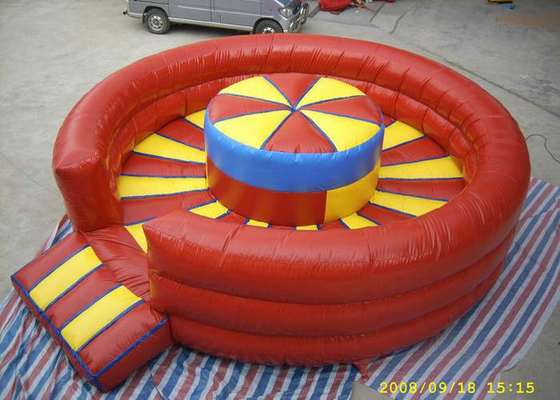 สนามกีฬา ซึ่งทำให้พองได้ PVC 0.55 มม. เกมพองขนาดยักษ์ความต้านทานแรงดึงสูง