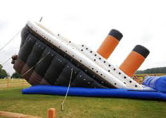 ภาพนิ่งพ่นสีทาลายทางพาณิชย์แบบ Titanic สไลด์ด้านข้างปลอดภัยสำหรับสวนสนุก