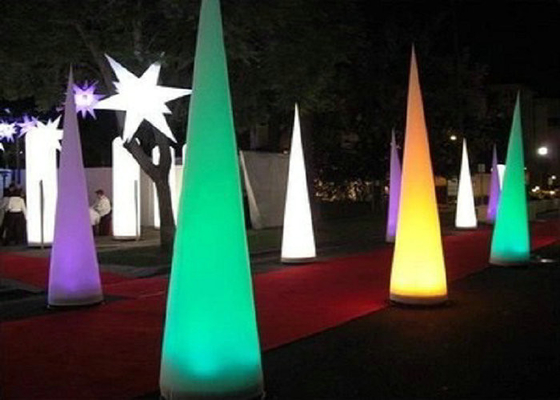 Conical Balloon Light Up ซึ่งทำให้พองได้s เป็นมิตรกับสิ่งแวดล้อมวัสดุพีวีซีเคลือบไนลอน