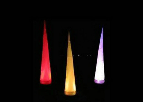 Conical Balloon Light Up ซึ่งทำให้พองได้s เป็นมิตรกับสิ่งแวดล้อมวัสดุพีวีซีเคลือบไนลอน