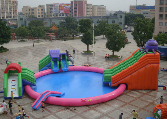 ลักษณะที่ปรากฏมีสีสันสวนน้ำขนาดใหญ่ 25mx25m ขนาด CE ที่ได้รับการอนุมัติ